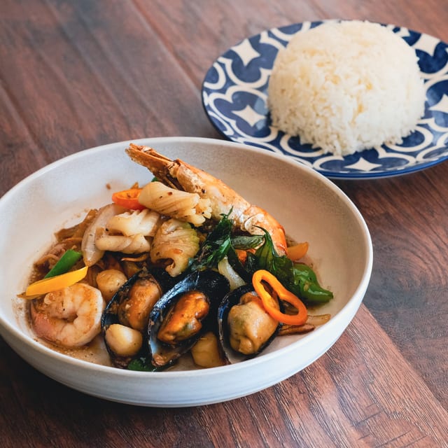 Pad Cashew Nut.